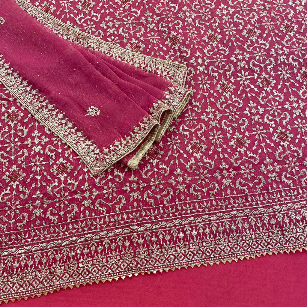 REGAL THREADS 9 (A19)