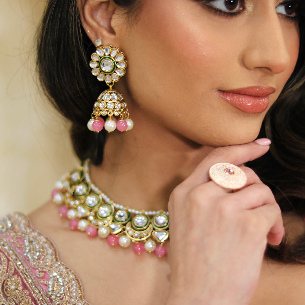 Kundan Effect Choker Set With Pink & Pearl Drops