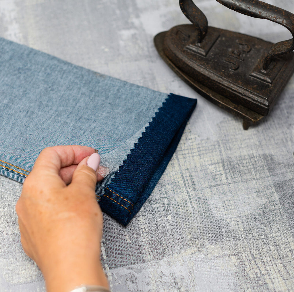 KORBOND Hemming Web 20m x 2cm No Sewing Required Bonding Fusing Tape 110042