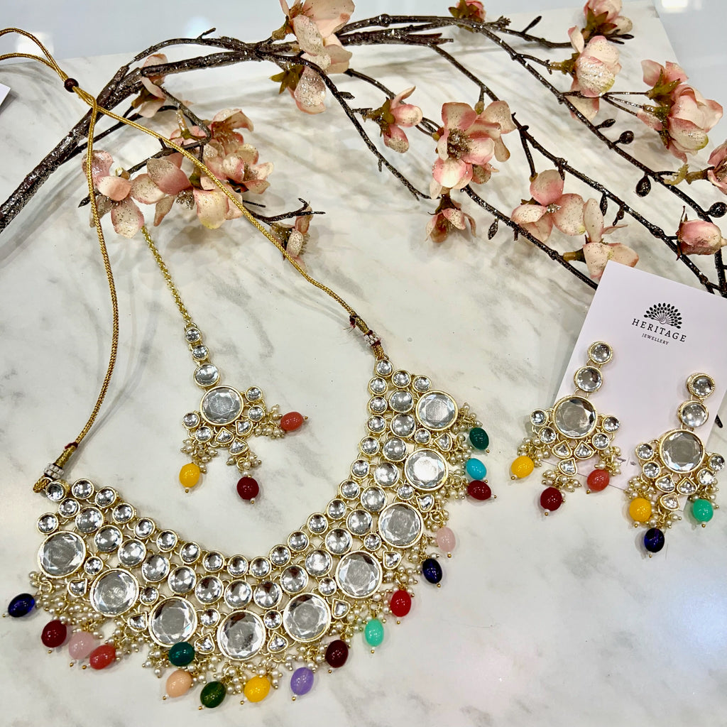 Round Kundan Effect Set With Bead Drops