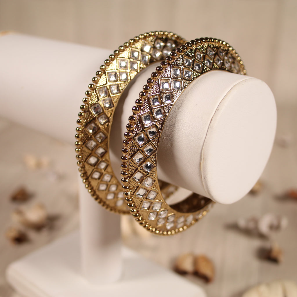 Vintage Antique Gold Kundan Effect Bangles