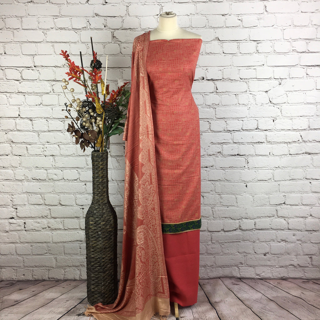 Self print garam suit with a contrast border (V6)