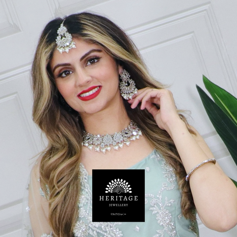 2 Piece Antique Gold Tikka & Earrings Set