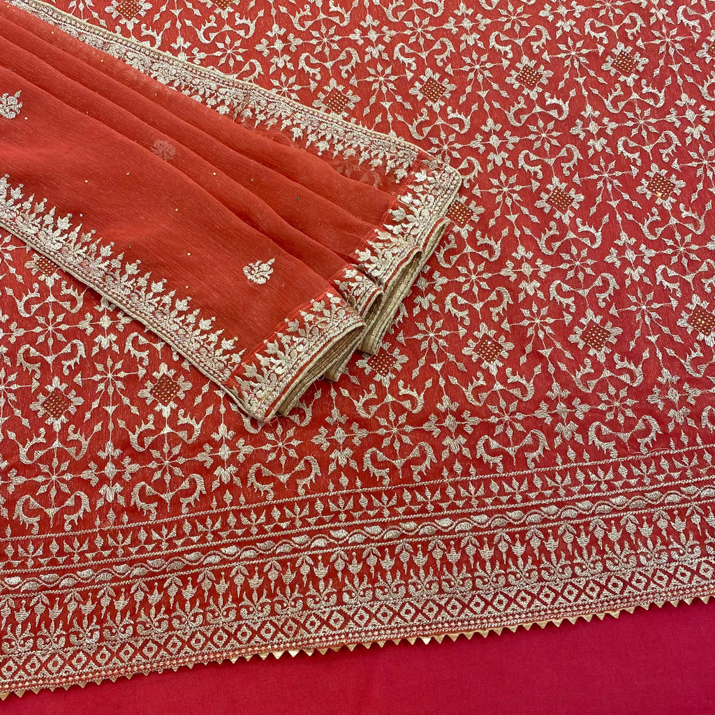 REGAL THREADS 9 (A19)