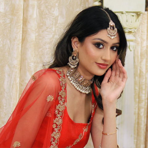 2 Piece Antique Gold Tikka & Earrings Set