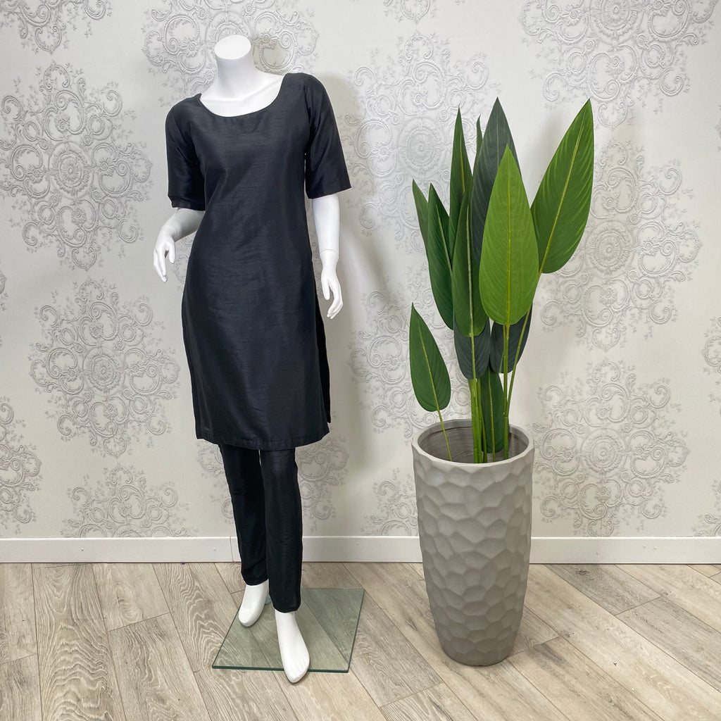 AUTOGRAPH | Black Plain Pajami & Trouser Suit