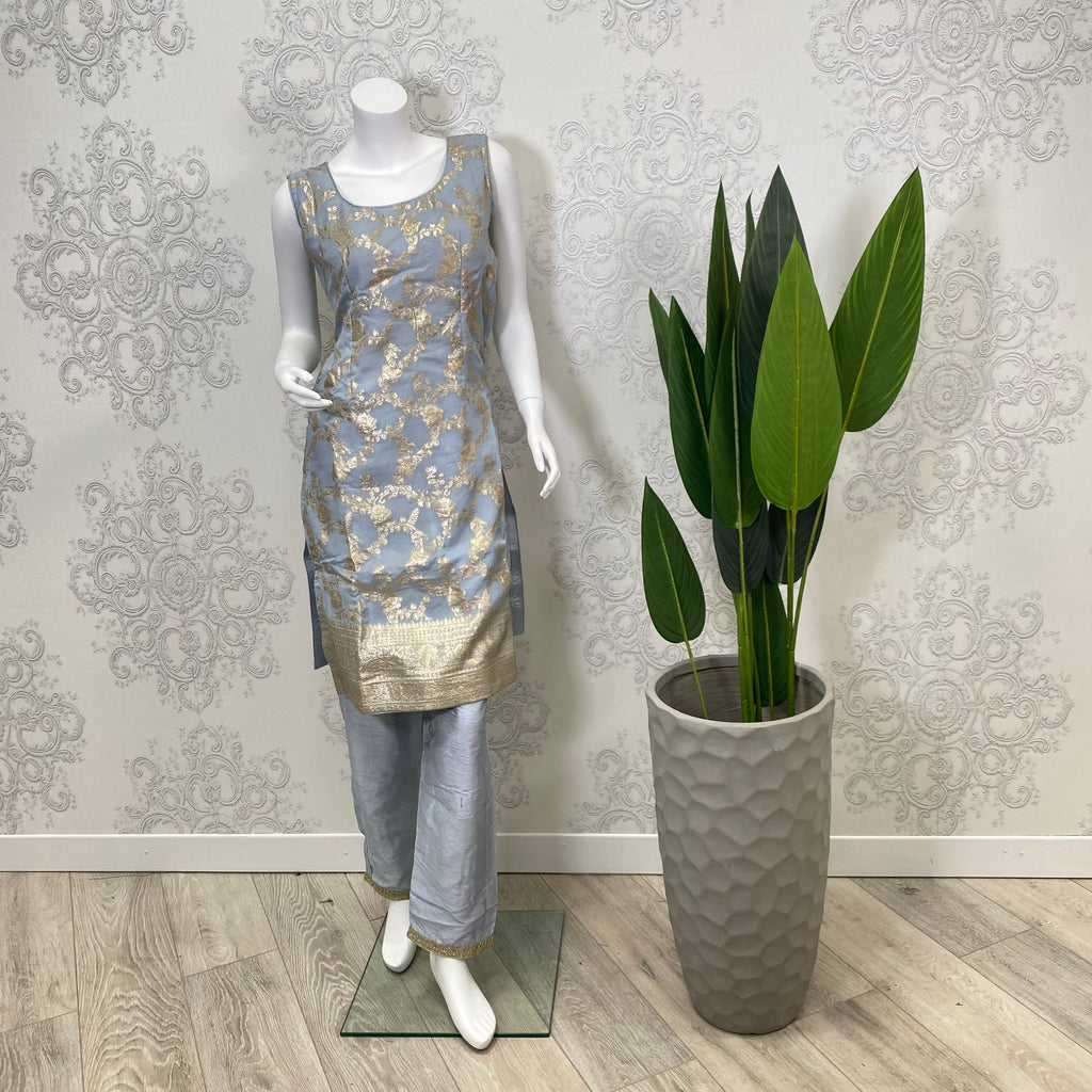FIORA | Grey Ornate Brocade Trouser & Pajami Suit